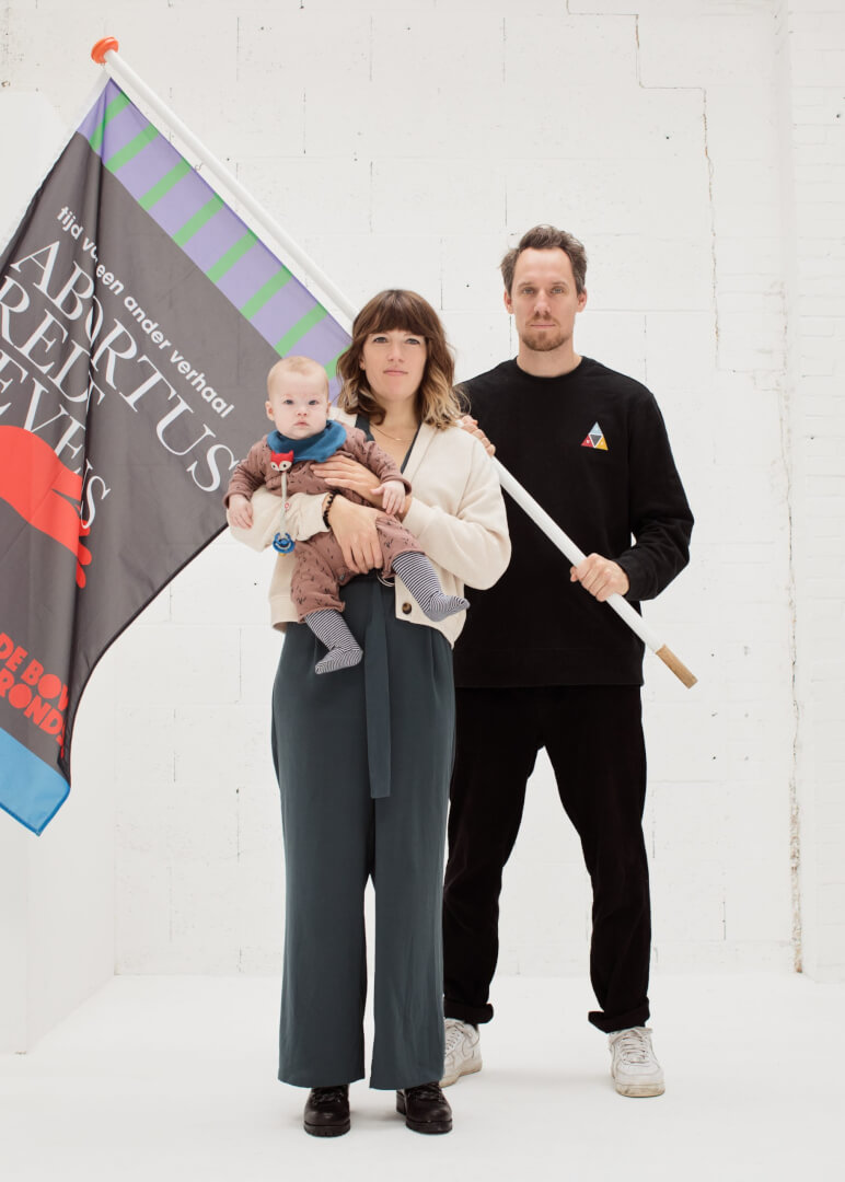 Portret met de vlag Abortus Redt Levens — foto 10