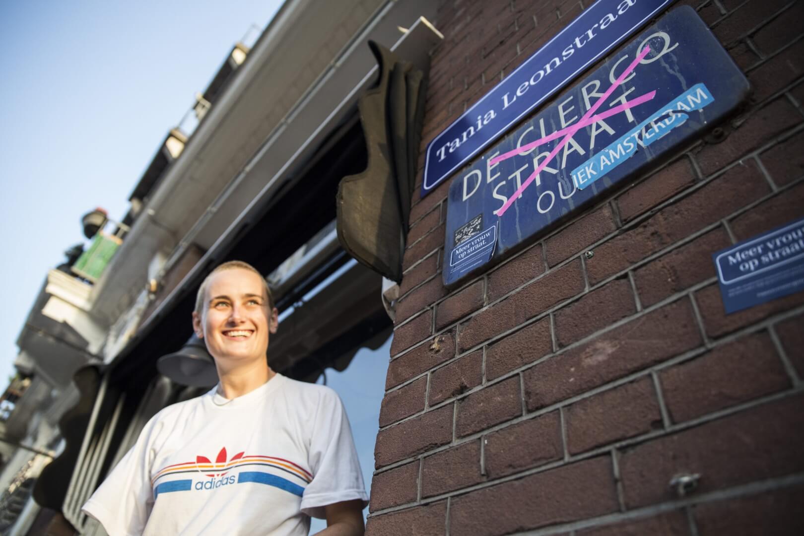 Meer vrouw op straat